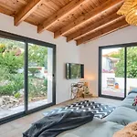 Villa For 10 With Swimming Pool And Sea View *