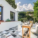 For 10 With Swimming Pool And Sea View *