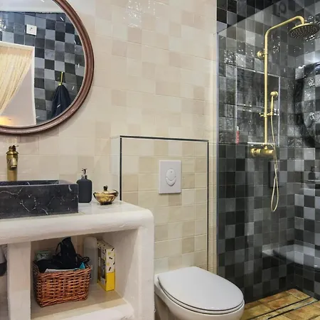 For 10 With Swimming Pool And Sea View