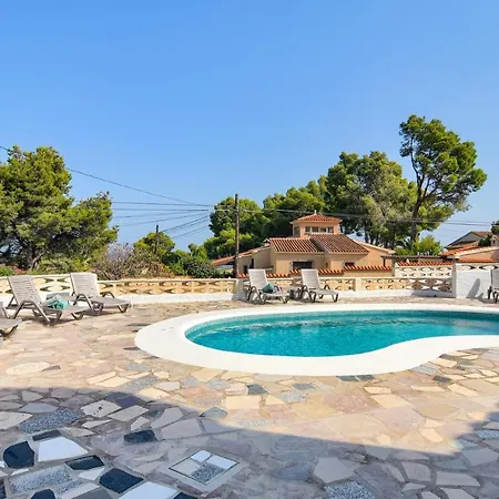 For 10 With Swimming Pool And Sea View *