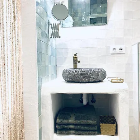 For 10 With Swimming Pool And Sea View *