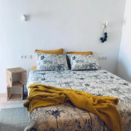 For 10 With Swimming Pool And Sea View *