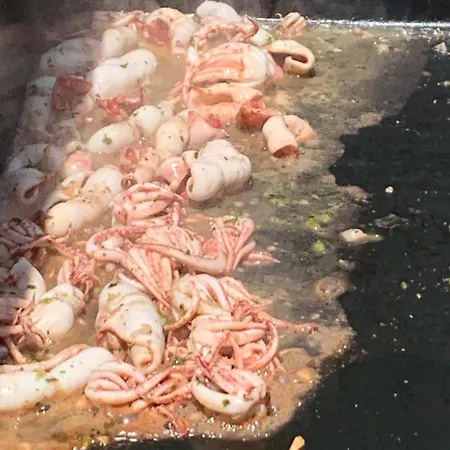 Villa For 10 With Swimming Pool And Sea View *