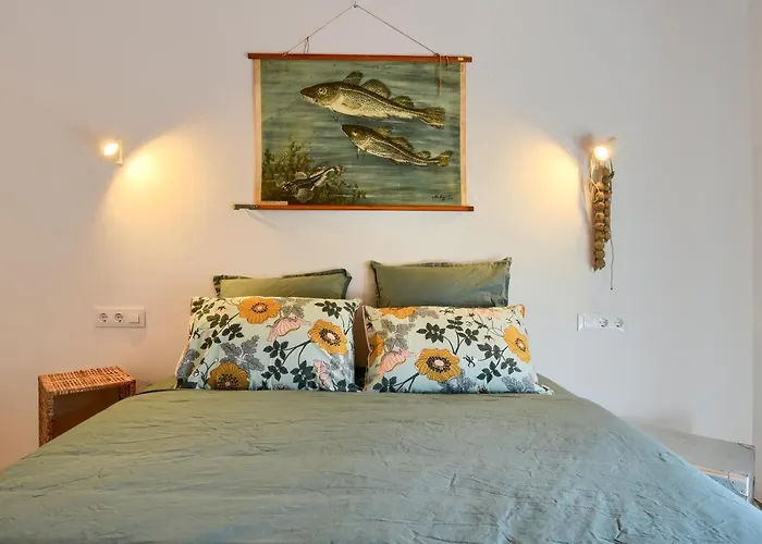 Villa For 10 With Swimming Pool And Sea View