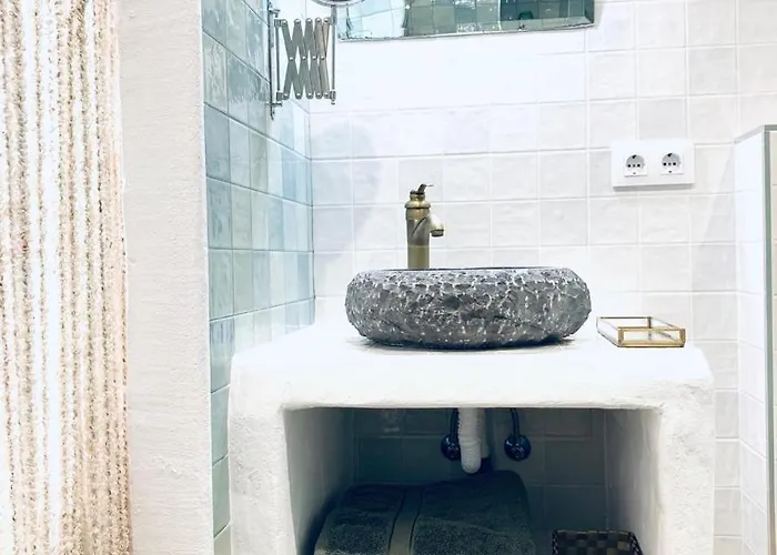 For 10 With Swimming Pool And Sea View *