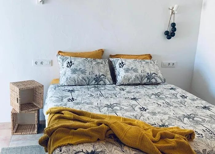 For 10 With Swimming Pool And Sea View *