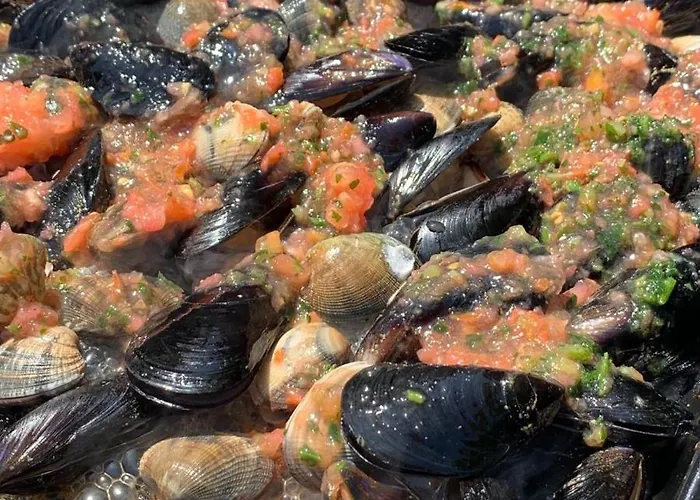 For 10 With Swimming Pool And Sea View *