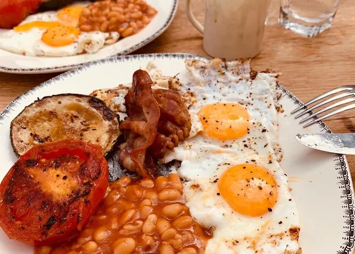 Villa For 10 With Swimming Pool And Sea View