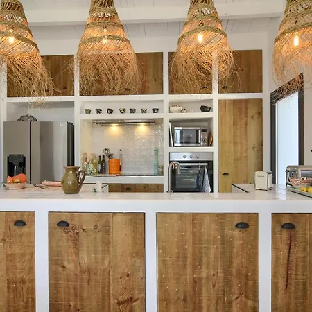 For 10 With Swimming Pool And Sea View *