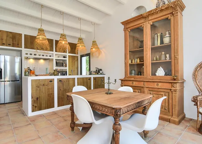 Villa For 10 With Swimming Pool And Sea View *