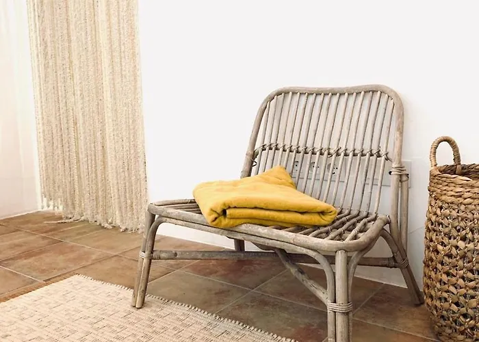 Villa For 10 With Swimming Pool And Sea View