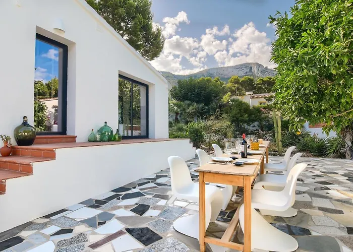 For 10 With Swimming Pool And Sea View *