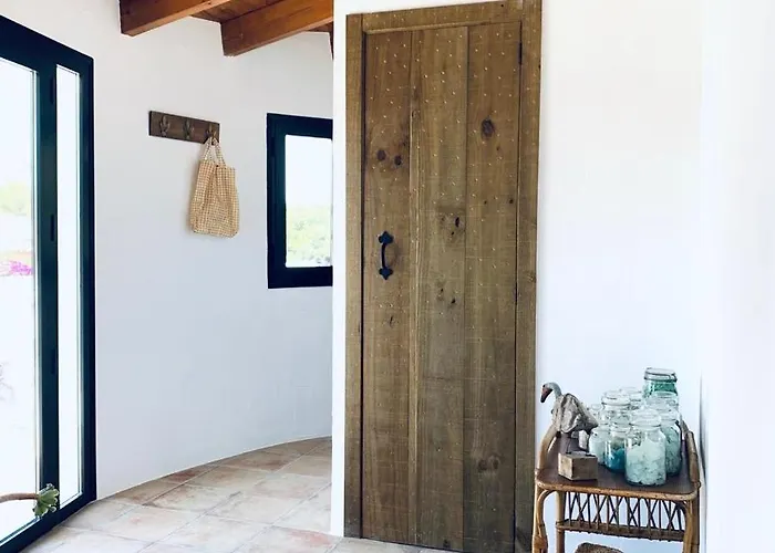 Villa For 10 With Swimming Pool And Sea View